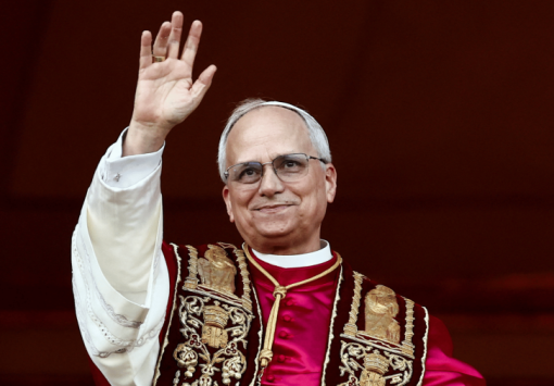 Papa Leão XIV pede paz e respeito ao povo venezuelano